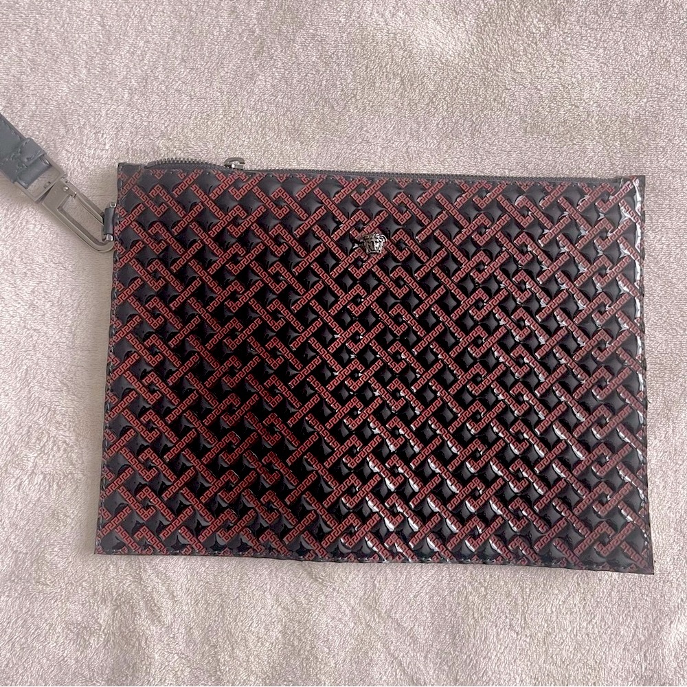 VERSACE // Men’s Medusa embossed large clutch wristlet